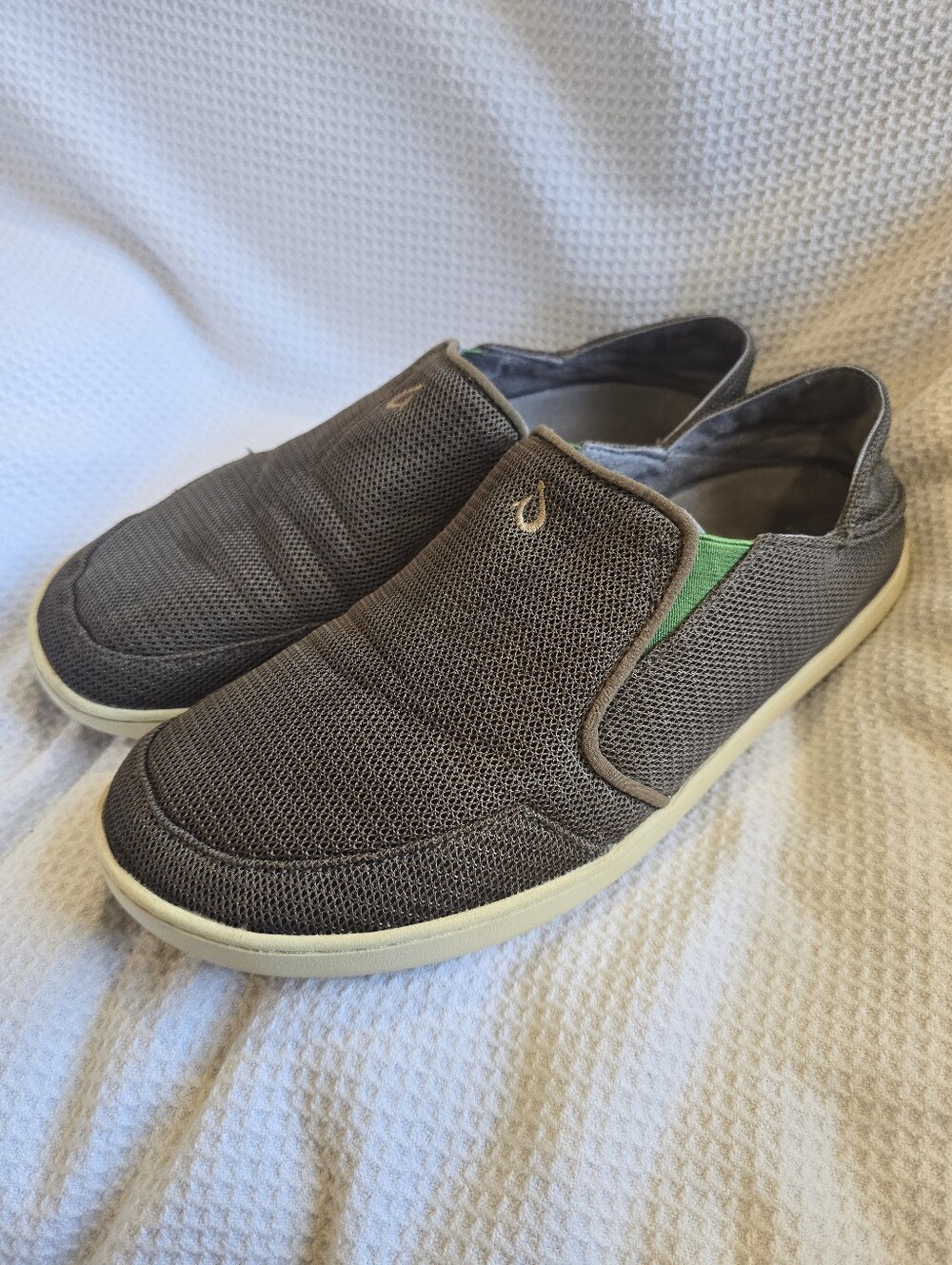 OluKai Nohea Mesh Men's Size 9 Sneakers Slip On Shoes Loafers Mustang
